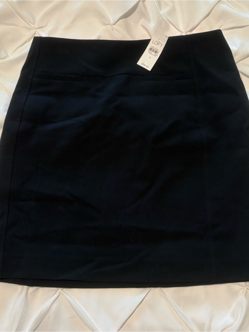 Ann Taylor Loft Seasonless Stretch Straight Pencil Skirt Size 4 NWT Black
